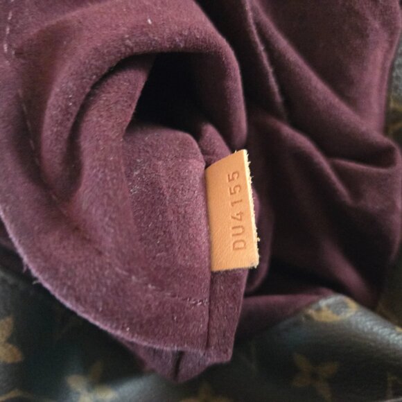 AUTHENTIC LOUIS VUITTON MONOGRAM CANVAS BAG - Picture 2 of 6